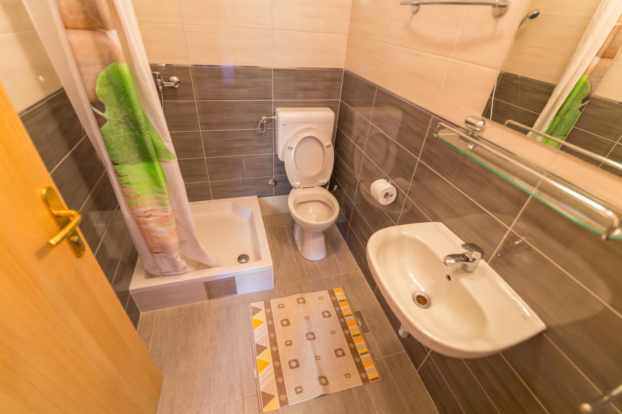 Rooms Karla Polace Bilik gambar